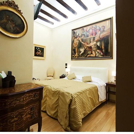 Cenci Bed & Breakfast Fontana Di Trevi ローマ エクステリア 写真