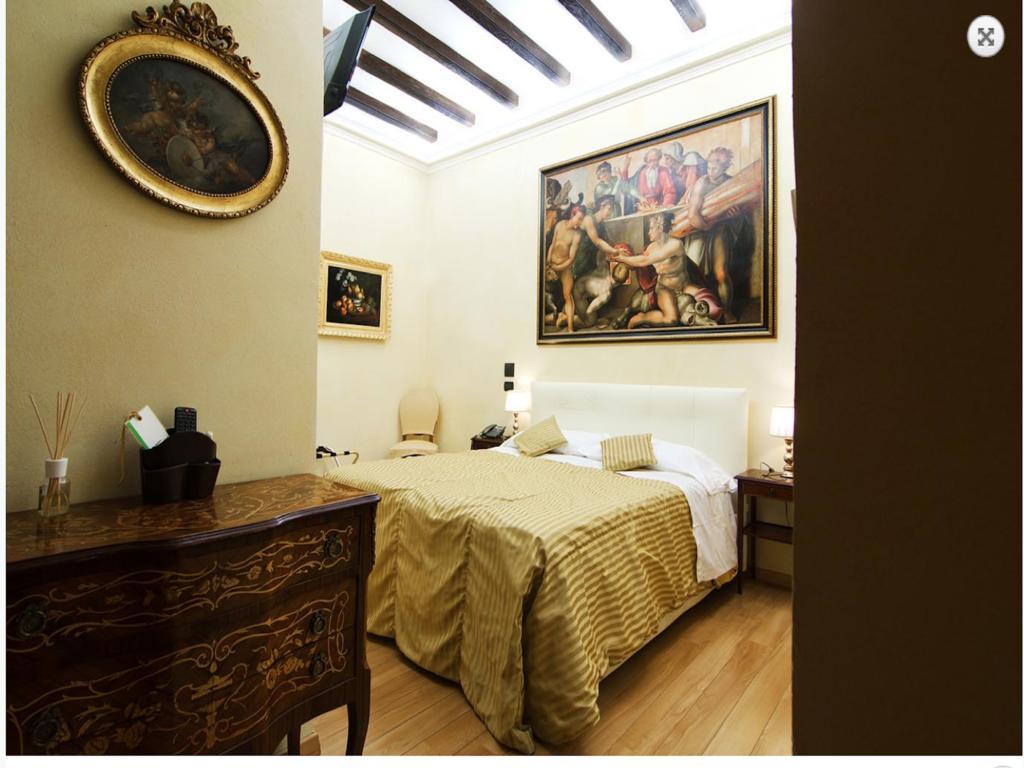 Cenci Bed & Breakfast Fontana Di Trevi ローマ エクステリア 写真